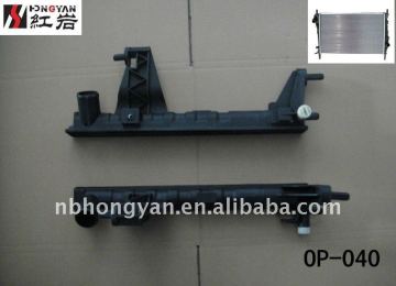 Serbatoio di plastica del radiatore per auto OEM: 1300237