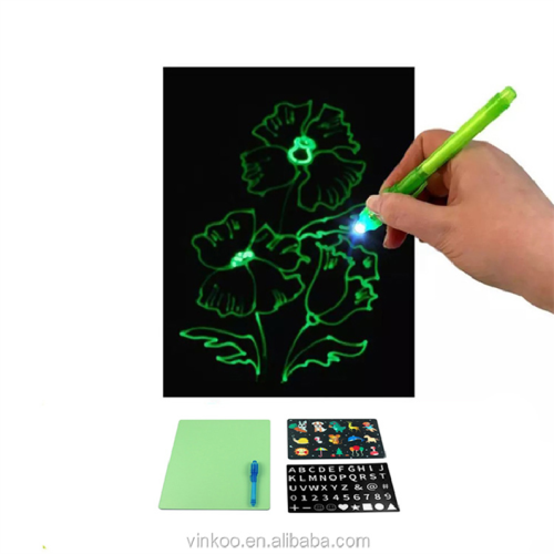 Carte à dessin avec une planche à dessin fluorescente pour enfants légers