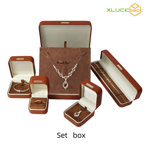 High end Luxury PU Leather necklace Gift Box