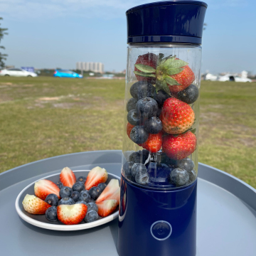 Portable Rechargeable USB Blender Cup for Smoothies and Baby Food