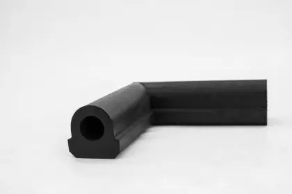 flat seal hatch cover and flat corner