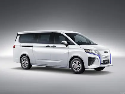 Ruiqi Ace M7 Ev Passenger Car