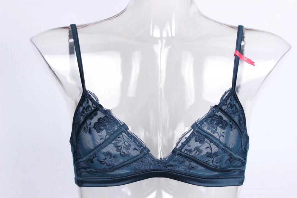 Scallop Binding Wireless Bra