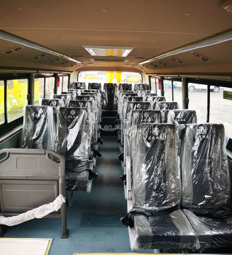 8 Meter Long 30-Seater 4x4/6x6 All-Terrain Coach Bus for Sale: Latest Design