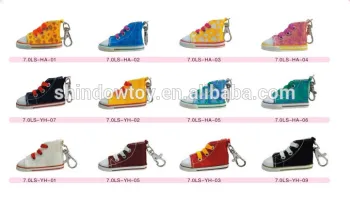 custom color&design sport shoes keychain