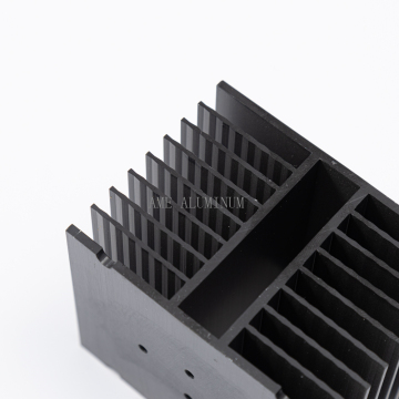 Heat dissipation for electronic components Black radiator