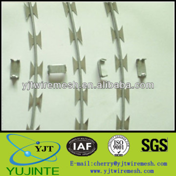 BTO22 galvanized concertina razor wire