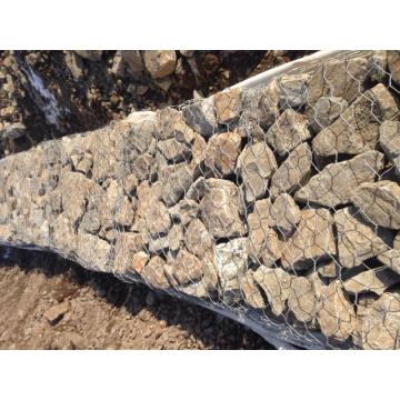 Sangkar batu Galvanis atau dilapisi PVC Gabion