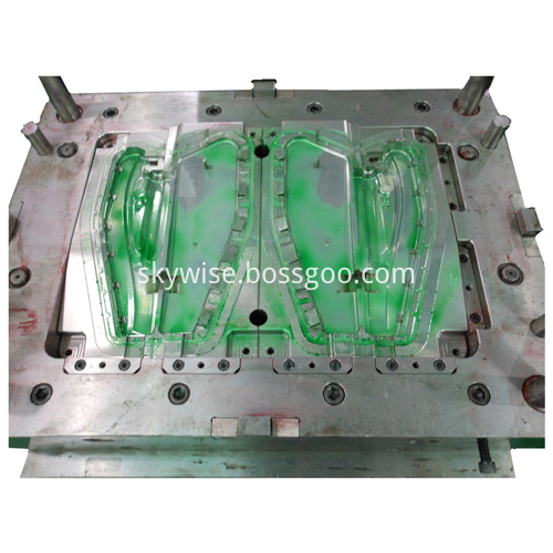 Automotive injection mold