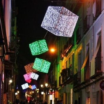 LED Motif Light Customized Pole Christmas Decoration Across Street