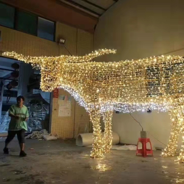 Motore di mucca di Natale 3D Luce per grande decorazione da giardino da giardino all'aperto