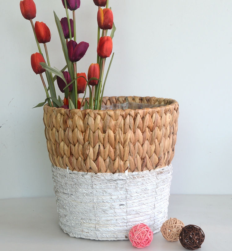 Round two-tone water hyacinthbanana leaf rope basket-2 Round two-tone water hyacinthbanana leaf rope basket-2