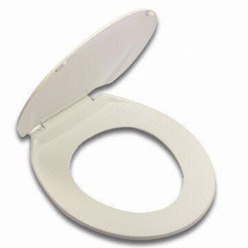 Plastic Toilet Seat with Hinges, Measures 17 Inches, Regular, Available in White
