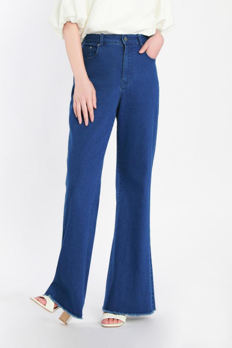 Ladies Blue Flared Jeans