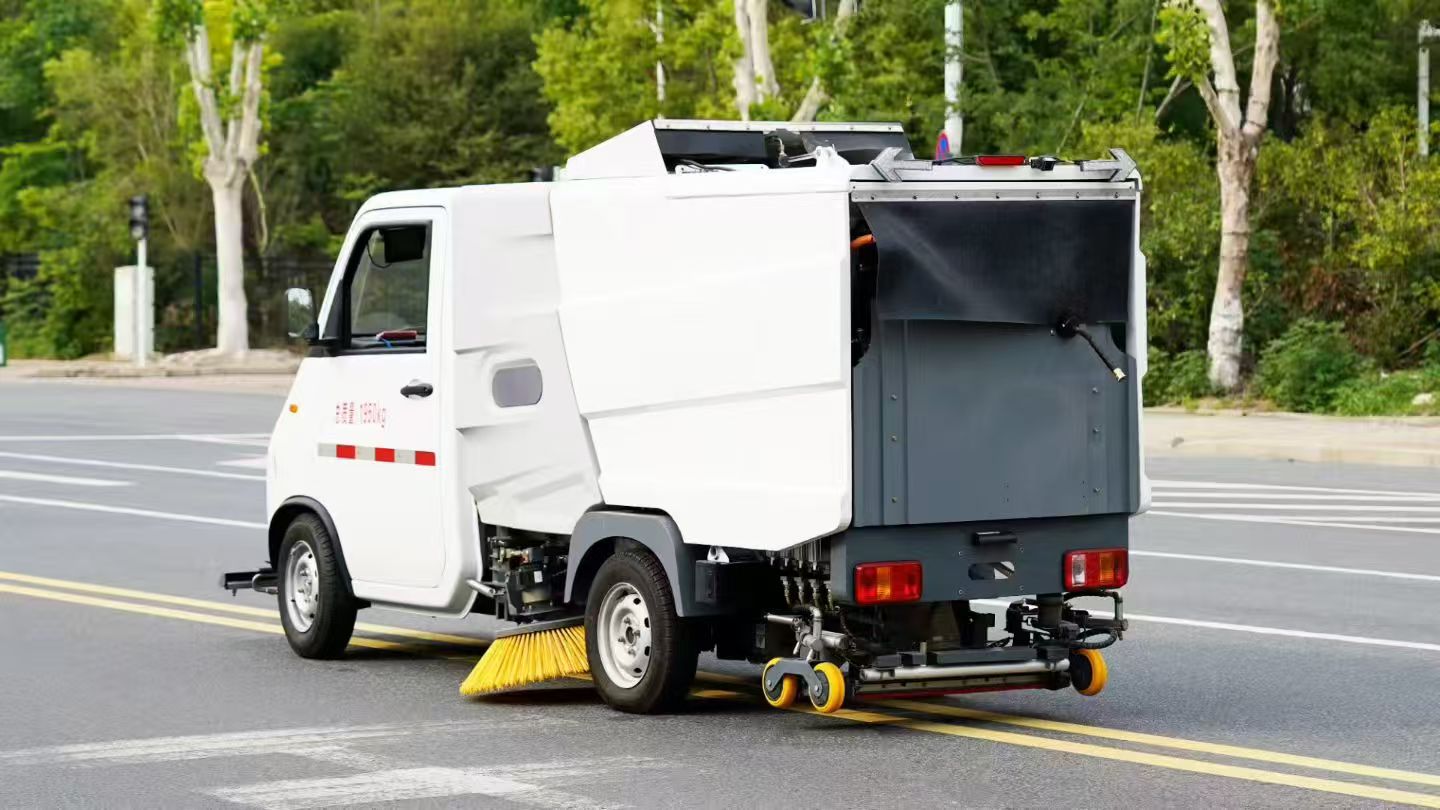 Efficient Handheld Sweeper for Quick Cleanups