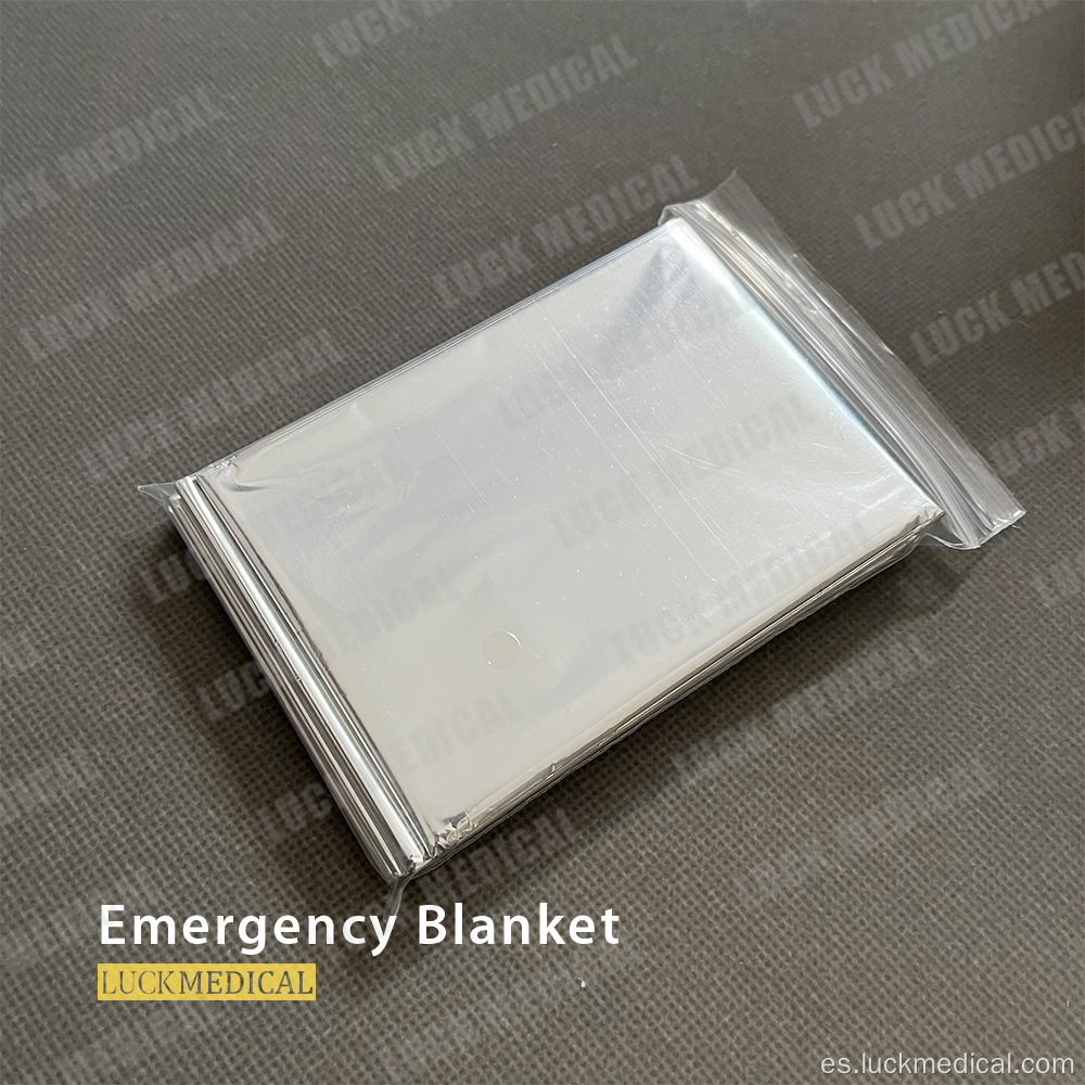 Uso de primeros auxilios de la manta de aluminio de emergencia