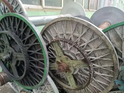 Textile machine parts warp beam