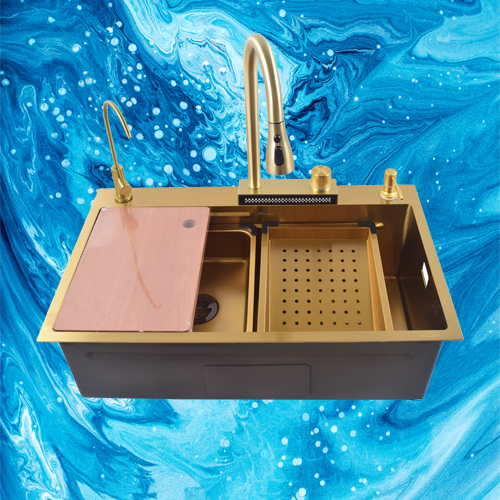 Съвременна златна мивка с филтриране на вода