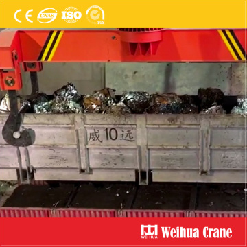 Rotatable Scrap Box Handling Crane