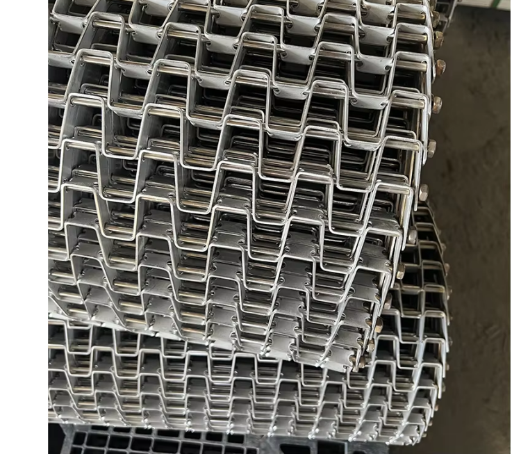 Flat plate wire conveyor belts
