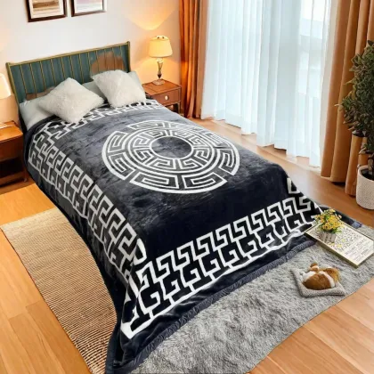 Wholesale 100% Polyester Korean Style Raschel Mink Blanket