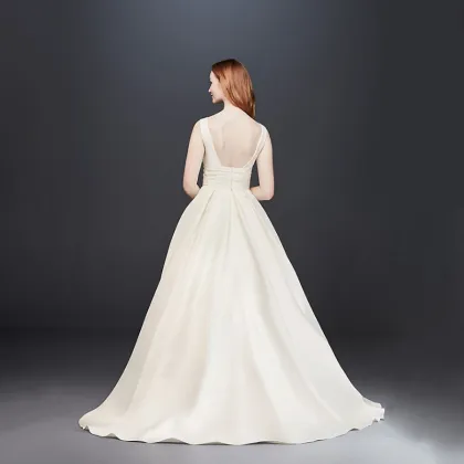 Off White Satin Cummerbund Bandage Ball Gown Wedding Dress