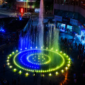 Fuente musical circular al aire libre.