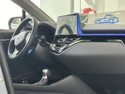 Top Quality Toyota Yaris Vitz CHR Left Hand Drive Cars: New and Used Toyota CHR Hybrid 2.0L Engines