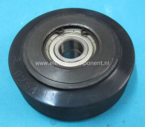 Hitachi Escalator Step Roller with TWO bearings 80*29*6202