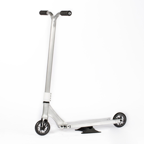 European certificated completo stunt scooter para adulto