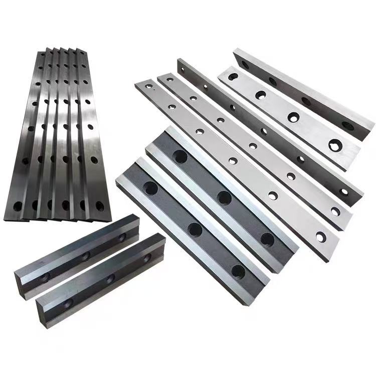 Gantry shears crocodile shears