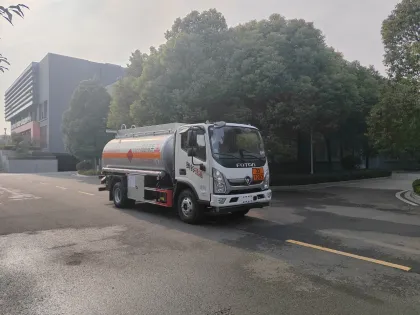 Tongwei Foton Aoling vs. Zhuanli Brand Aoling Refueling Trucks