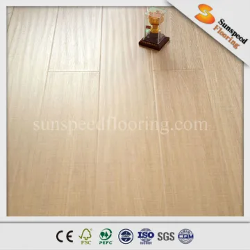 Handscraped Surface Laminate Flooring en 13329