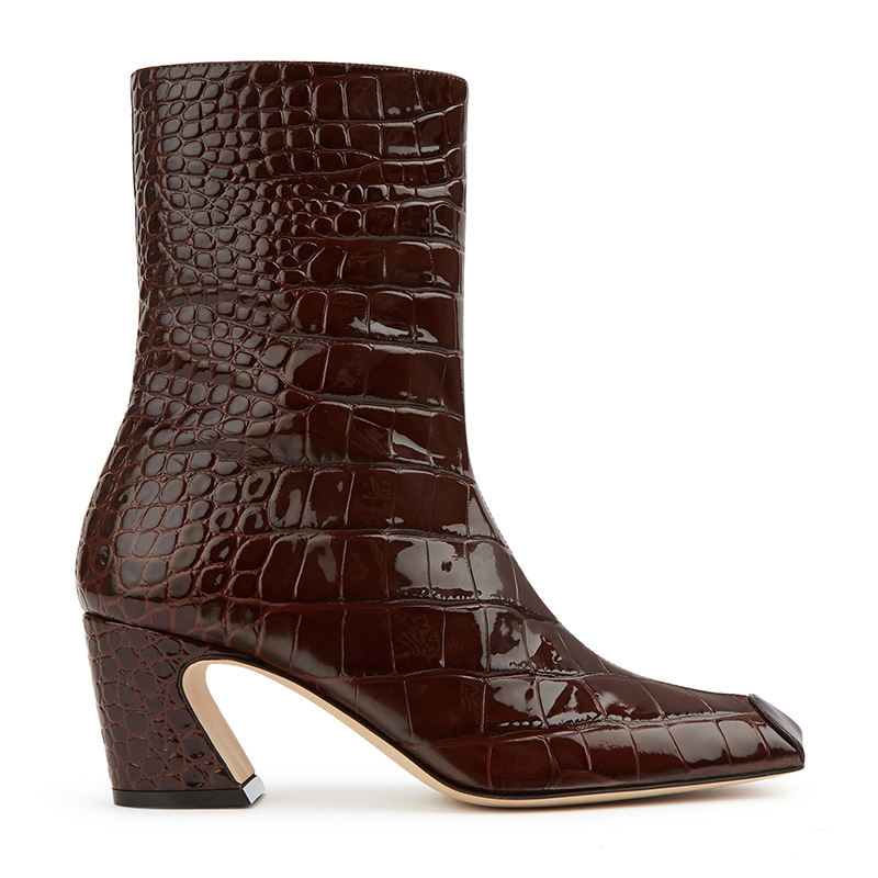 Elastic Short Boots for Women with Textured Sole