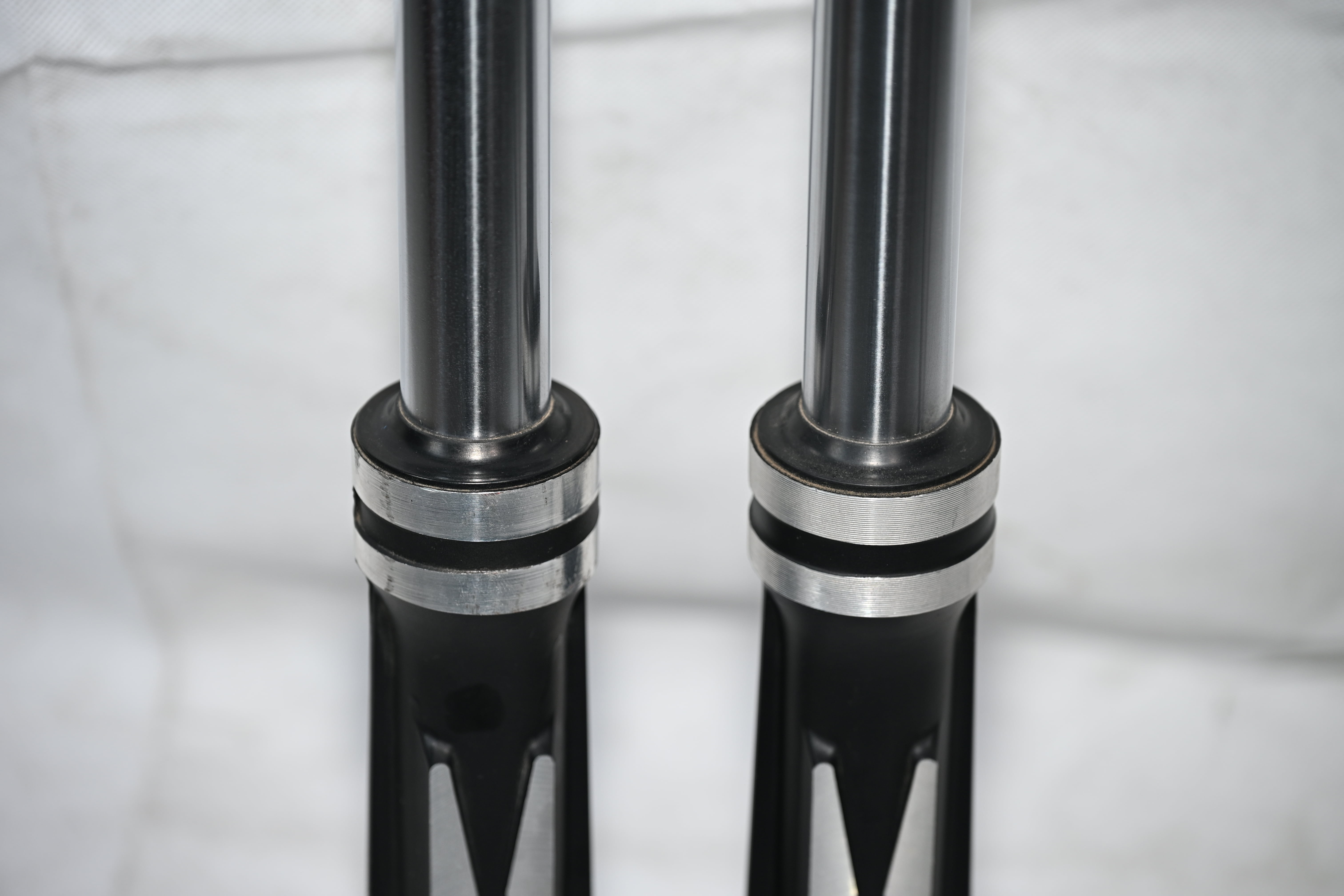 Inner spring shock absorber