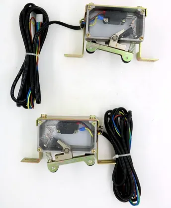 Car Door Locking Device for Hyundai Elevators