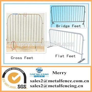 roadway safety temporary barrier fence