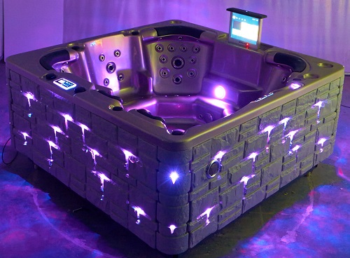 luxury ultimate outdoor spa hot tub bathtub