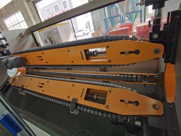 Caterpillar Haul Off Unit do produkcji rur z tworzywa sztucznego