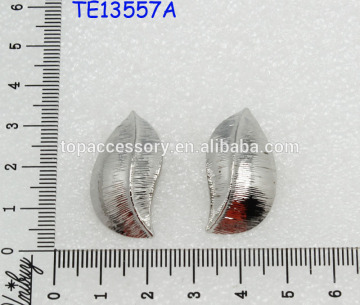 Sequins earrings Irregular shape