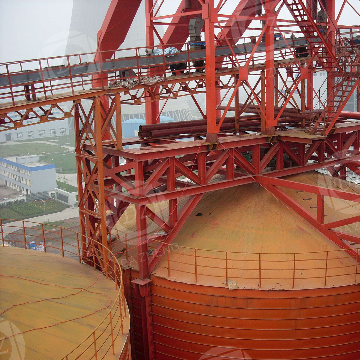 Corn processing large welded steel plate silo