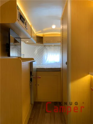UKUNG RV Camper Travel Trailers: Airstream and Off-Road Options