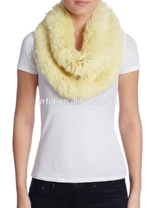 YR007 Luxurious rabbit fur refines cold-weather essential Real rabbit knitted fur snood