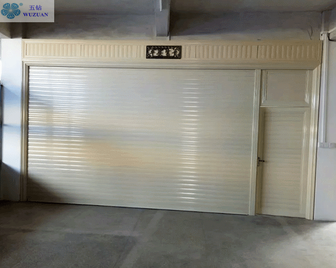 Fournir une porte de garage de villa antivol en alliage en alliage en aluminium