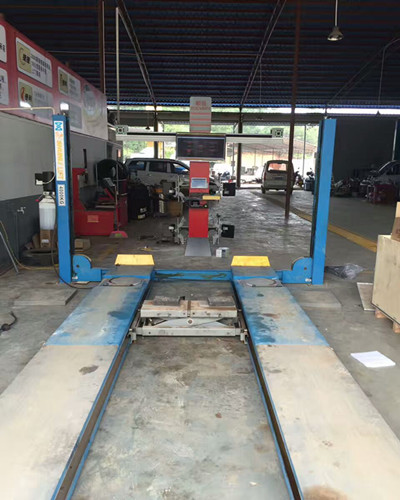 4 Wheel Alignment for Car