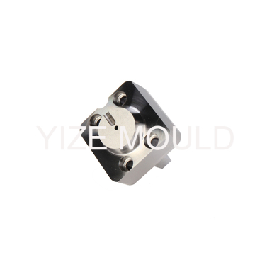 High-precision combination insert