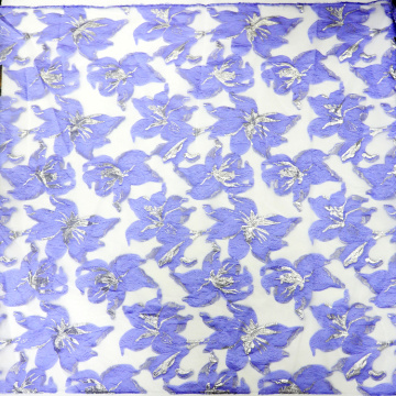 Jacquard bermotif bunga ungu biru