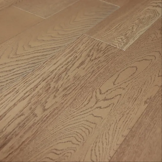 Oak high quality wood flooring with UV Lacquered