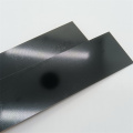 黒いグラスファイバーシートの柔軟なソーラーパネル