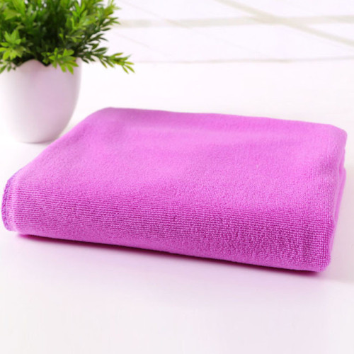 Microfiber towel with anti-static